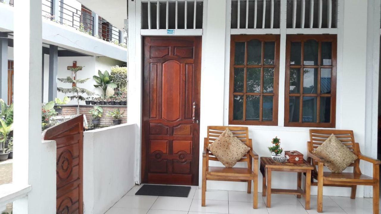Bintang Bungalow Tour & Travel Kelimutu Ngoại thất bức ảnh